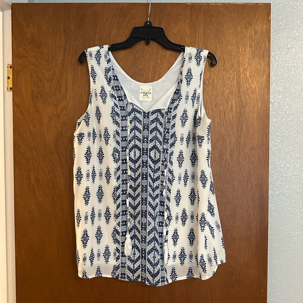 Elegant Blue and White Patterned Tank Top